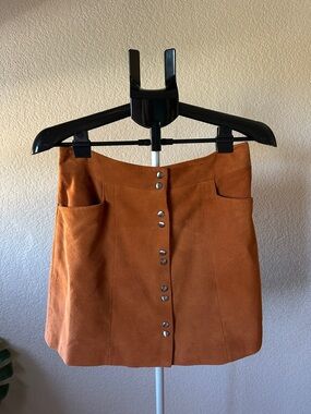 Women's Button-Front Genuine Sueded Mini Skirt - Rust